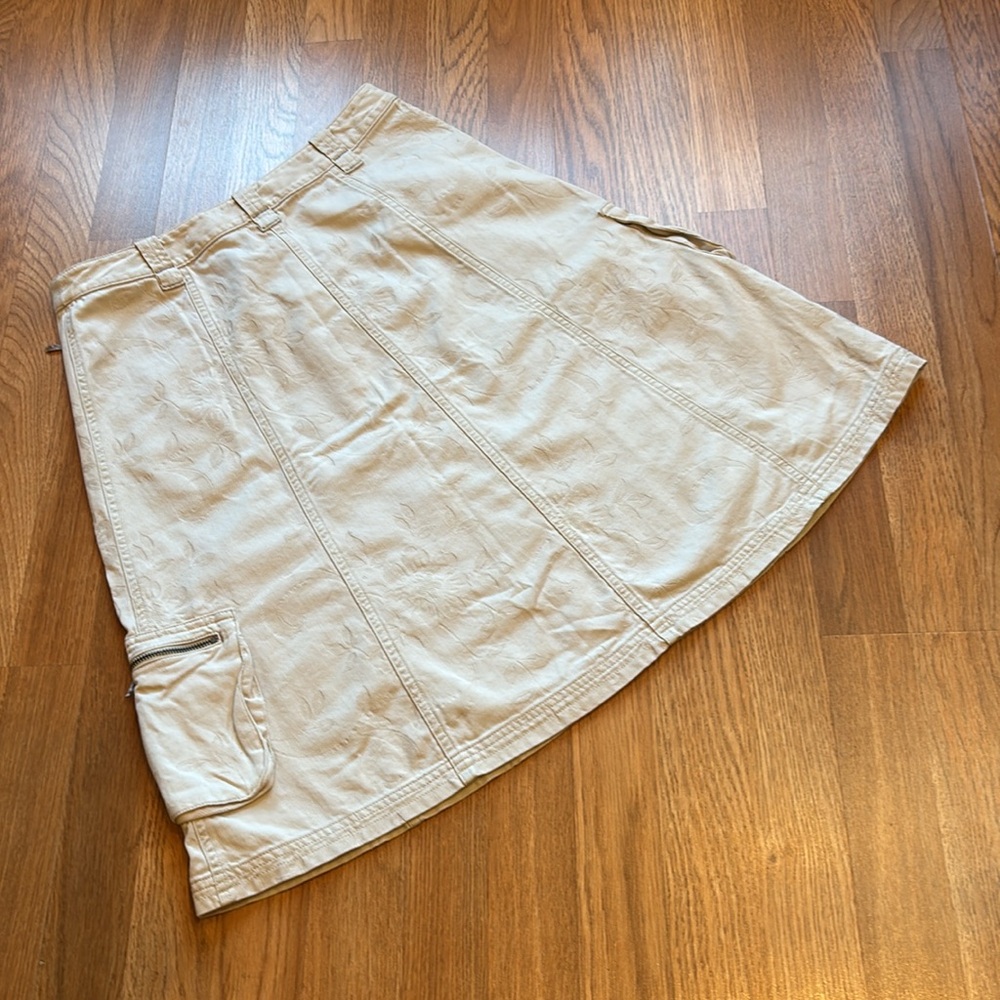 J. Jill cream floral utility A-line silhouette midi skirt. Size 8. - Picture 5 of 17